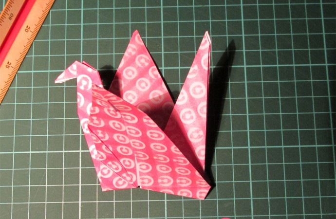 Tutorial: Cómo hacer una grulla de origami | Mujer.com.uy