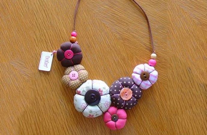 Tendencias de la moda: collares multicolores